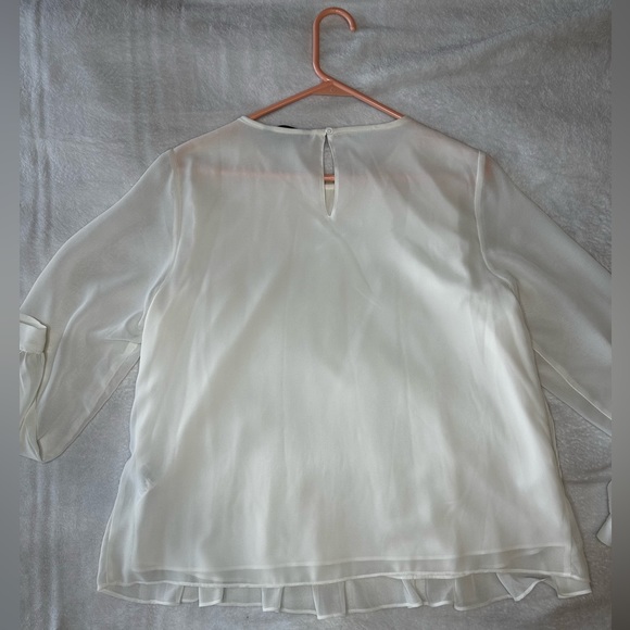 💗BR Women White/off white Pleated Long Sleeve Blouse  Medium - Picture 4 of 6